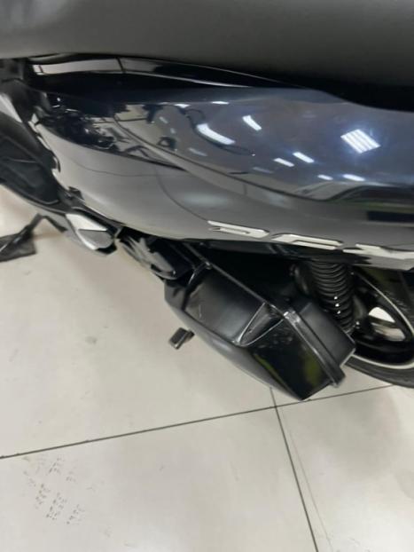 HONDA PCX 150 DLX, Foto 2