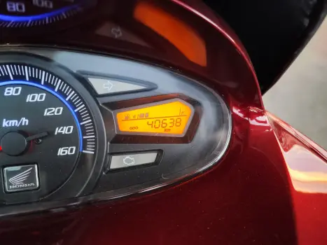 HONDA PCX 150 DLX, Foto 2