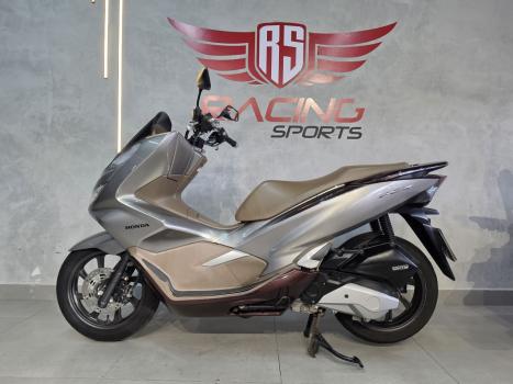 HONDA PCX 150 DLX, Foto 2