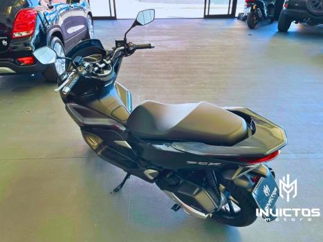 HONDA PCX 150 DLX, Foto 3