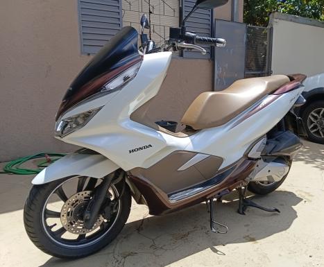 HONDA PCX 150 DLX, Foto 1