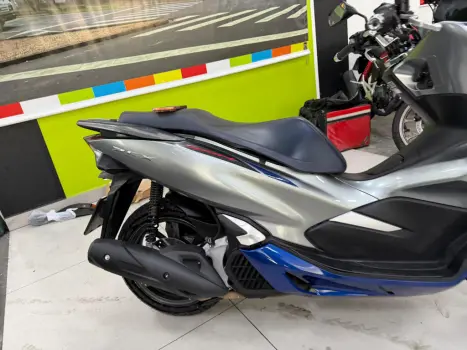 HONDA PCX 150 SPORT, Foto 17