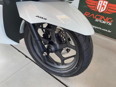 HONDA PCX 160 DLX ABS, Foto 3