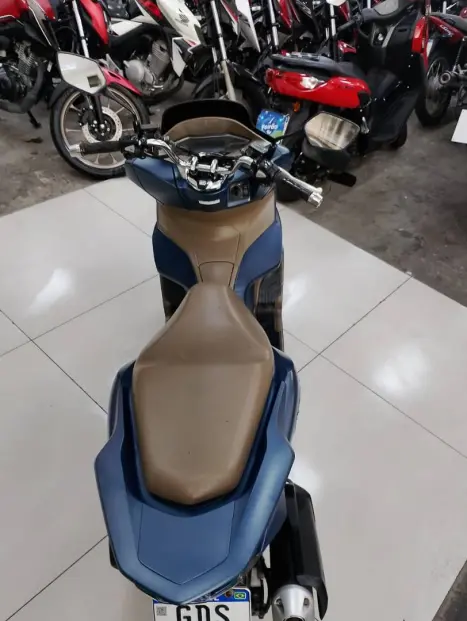 HONDA PCX 160 DLX ABS, Foto 3