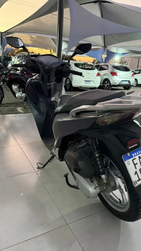 HONDA SH 150 I DLX, Foto 4