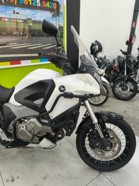 HONDA VFR 1200 X, Foto 3