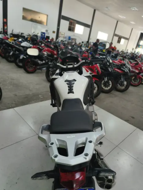 HONDA VFR 1200 X, Foto 6