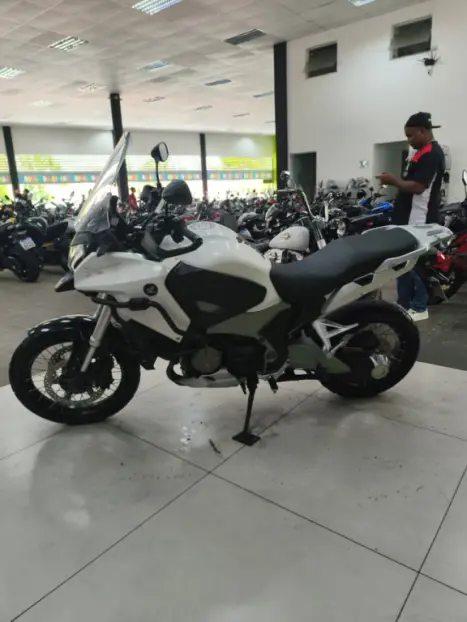 HONDA VFR 1200 X, Foto 9