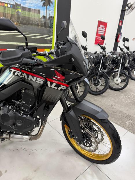HONDA XL 700V Transalp ABS, Foto 23