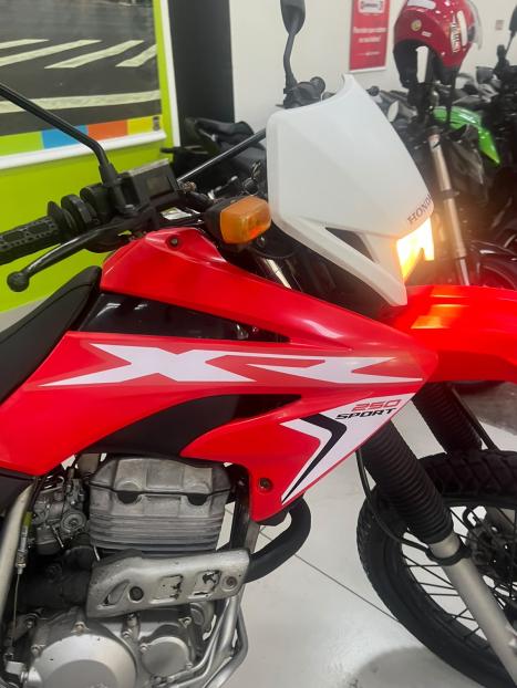 HONDA XR Tornado 250 , Foto 2
