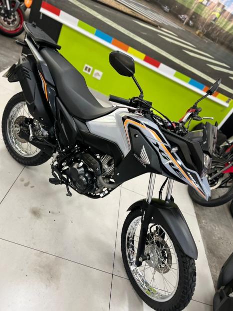 HONDA XRE 190 ABS, Foto 3