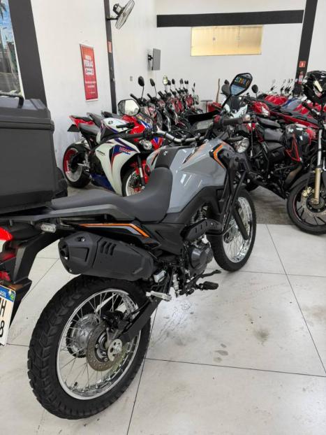 HONDA XRE 190 ABS, Foto 3