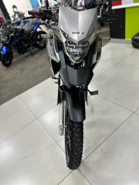 HONDA XRE 300 , Foto 8
