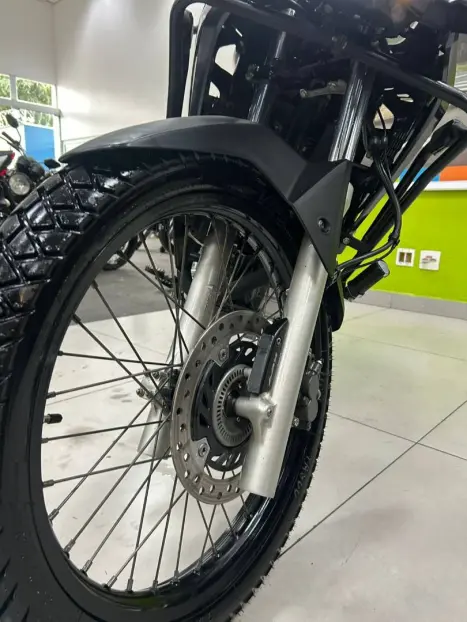 HONDA XRE 300 , Foto 3