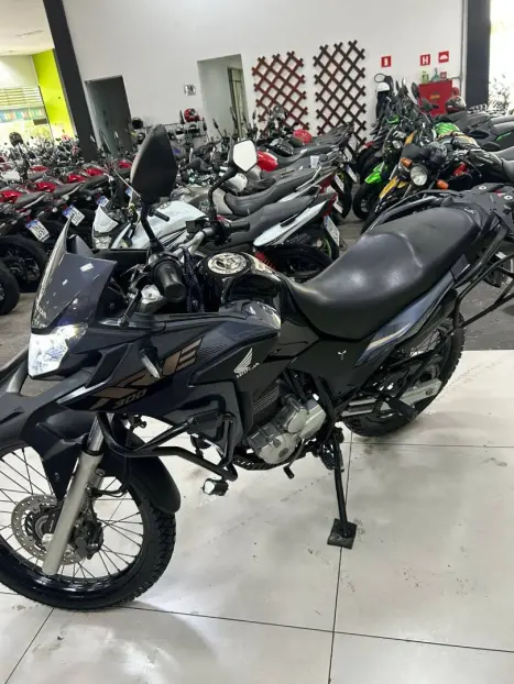 HONDA XRE 300 , Foto 5