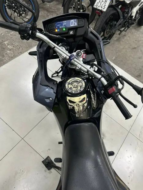 HONDA XRE 300 , Foto 6