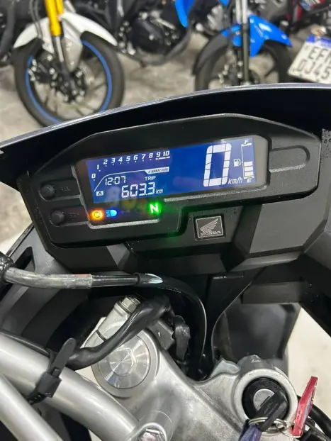 HONDA XRE 300 , Foto 7