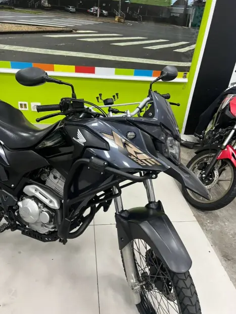 HONDA XRE 300 , Foto 5