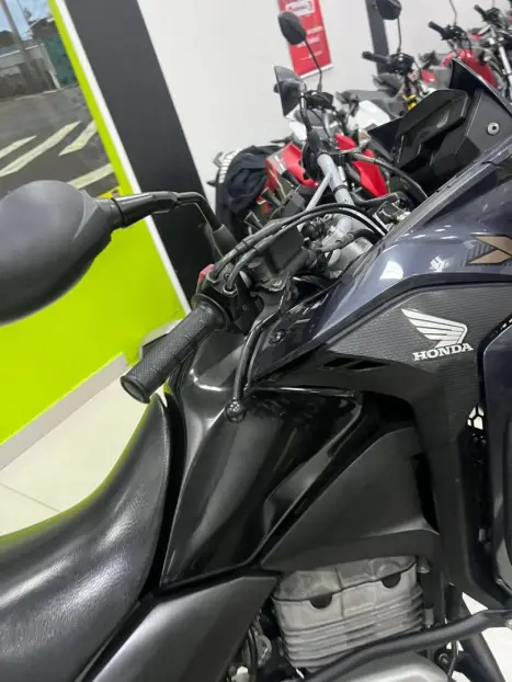 HONDA XRE 300 , Foto 6