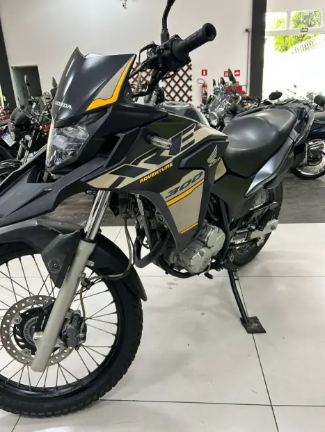 HONDA XRE 300 , Foto 2