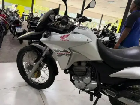HONDA XRE 300 , Foto 15