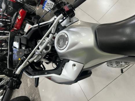 HONDA XRE 300 , Foto 2