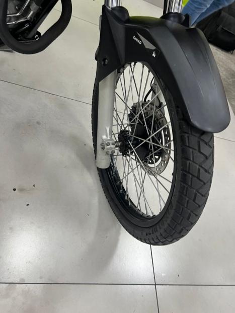 HONDA XRE 300 , Foto 6