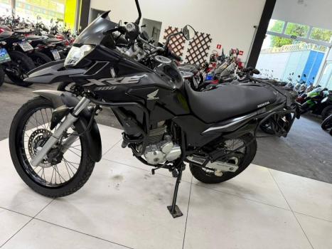 HONDA XRE 300 , Foto 1