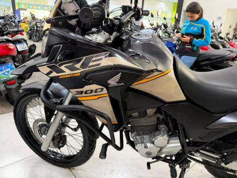 HONDA XRE 300 , Foto 8
