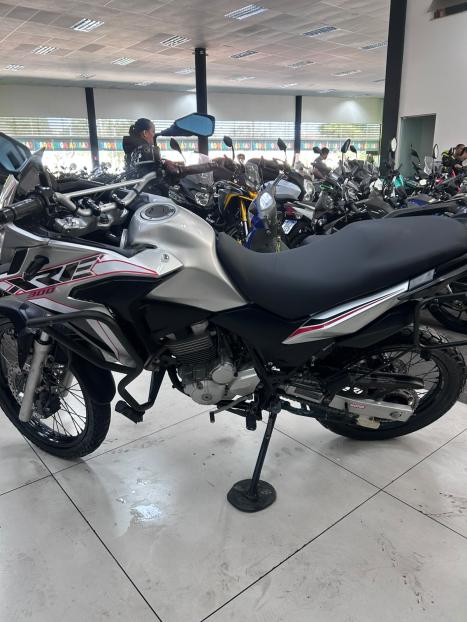 HONDA XRE 300 , Foto 4