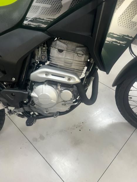HONDA XRE 300 , Foto 3