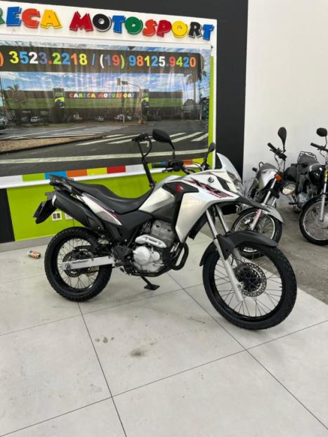 HONDA XRE 300 ABS, Foto 1