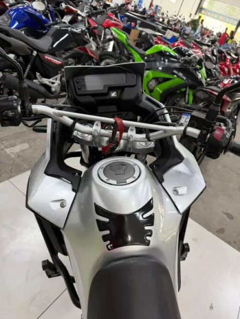 HONDA XRE 300 ABS, Foto 15