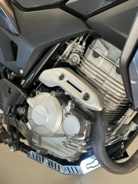 HONDA XRE 300 ABS, Foto 5