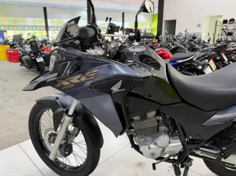 HONDA XRE 300 ABS, Foto 9