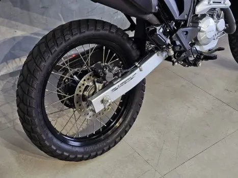 HONDA XRE 300 ABS, Foto 11