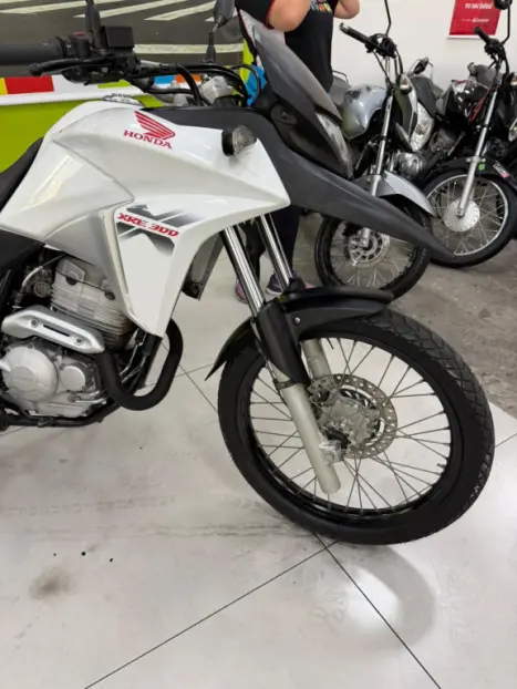 HONDA XRE 300 ABS, Foto 11