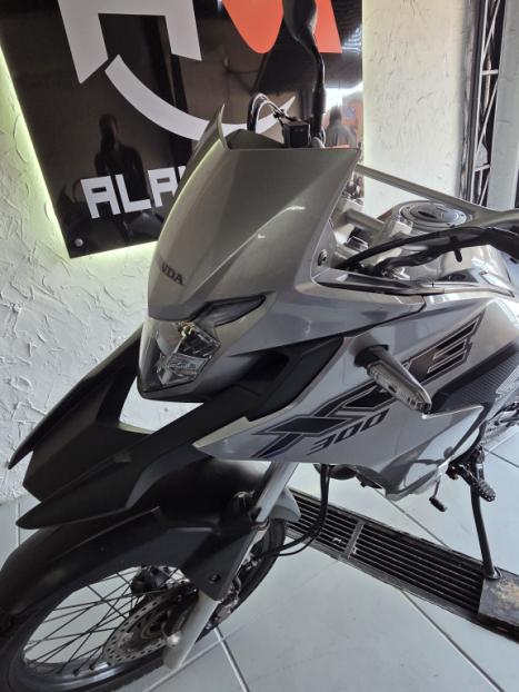 HONDA XRE 300 ABS, Foto 3