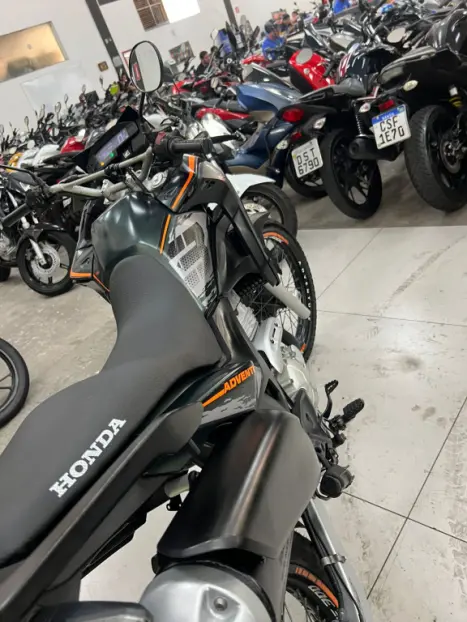 HONDA XRE 300 ADVENTURE, Foto 8