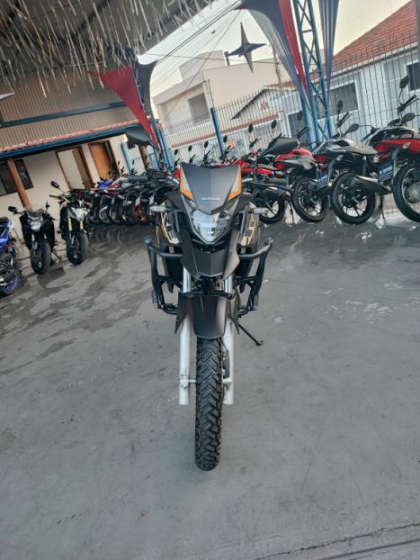 HONDA XRE 300 ADVENTURE, Foto 8