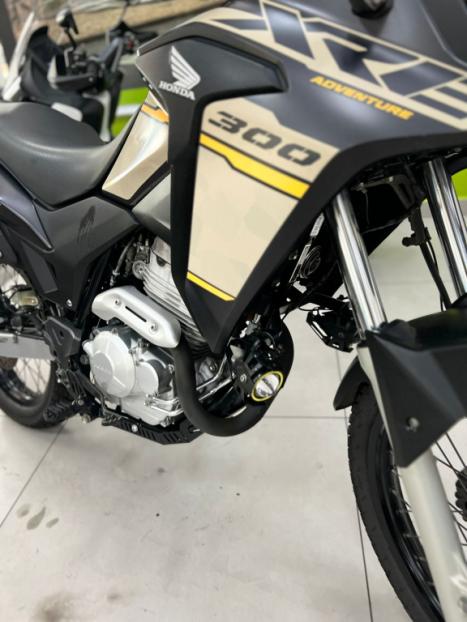HONDA XRE 300 ADVENTURE, Foto 5