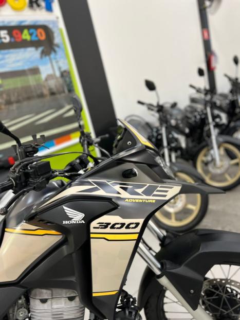 HONDA XRE 300 ADVENTURE, Foto 6