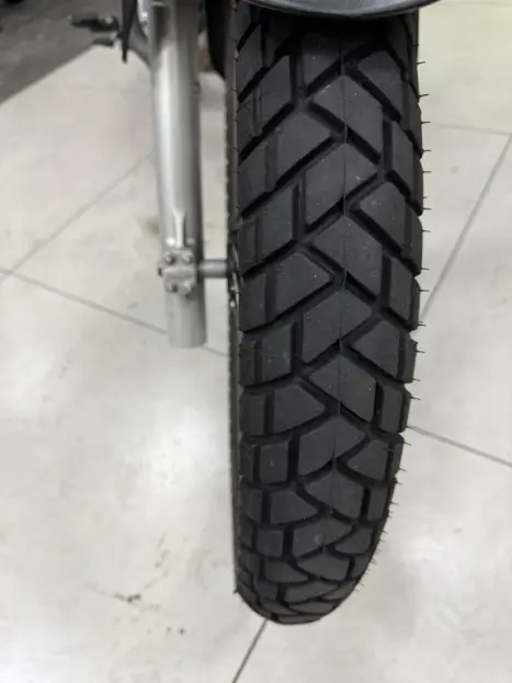 HONDA XRE 300 ADVENTURE, Foto 2