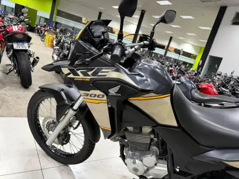 HONDA XRE 300 ADVENTURE, Foto 13