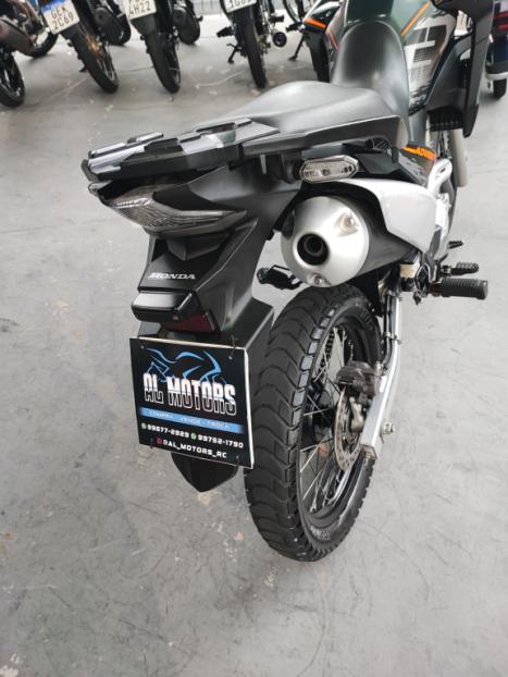 HONDA XRE 300 ADVENTURE, Foto 5