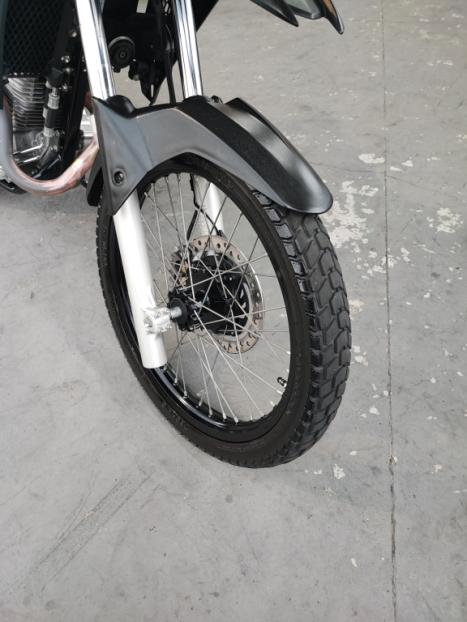 HONDA XRE 300 ADVENTURE, Foto 6