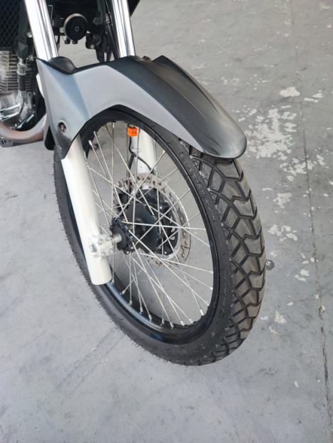HONDA XRE 300 ADVENTURE, Foto 4