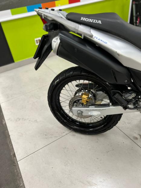 HONDA XRE 300 FLEX, Foto 4