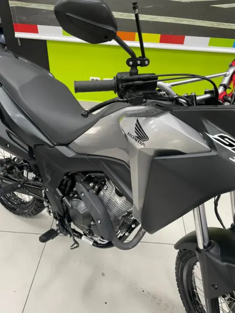 HONDA XRE 300 Sahara , Foto 5 HONDA XRE 300 Sahara , Foto 5