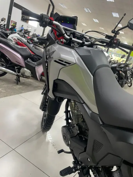 HONDA XRE 300 Sahara , Foto 8 HONDA XRE 300 Sahara , Foto 8